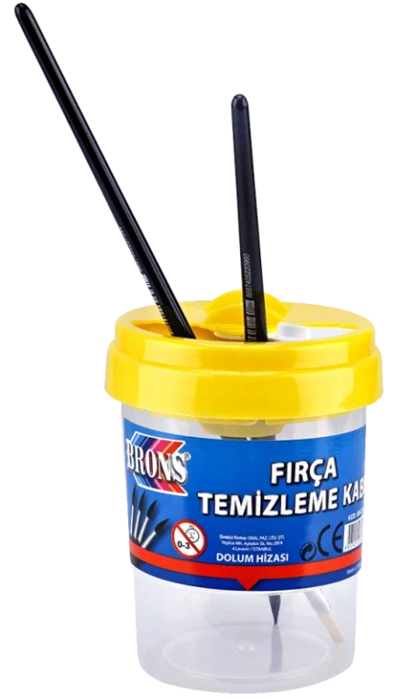 Kelímek na vodu s uzávěrem - mix barev Horká Nabídka