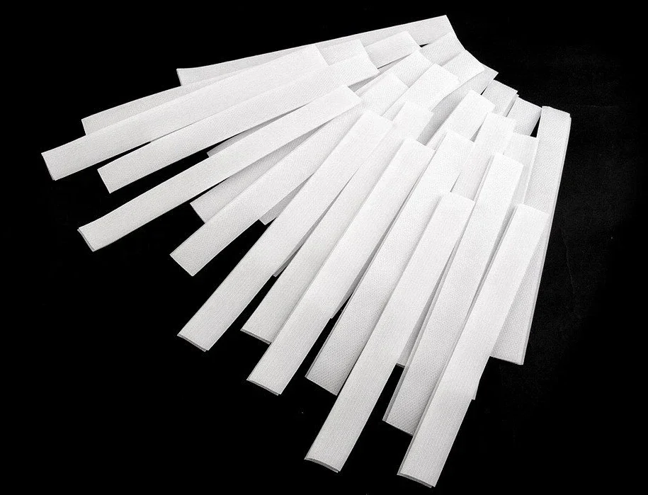 Suchý zip, BÍLÝ, háček + plyš, stříhaný, 20 cm, 1 pár Kup Teď