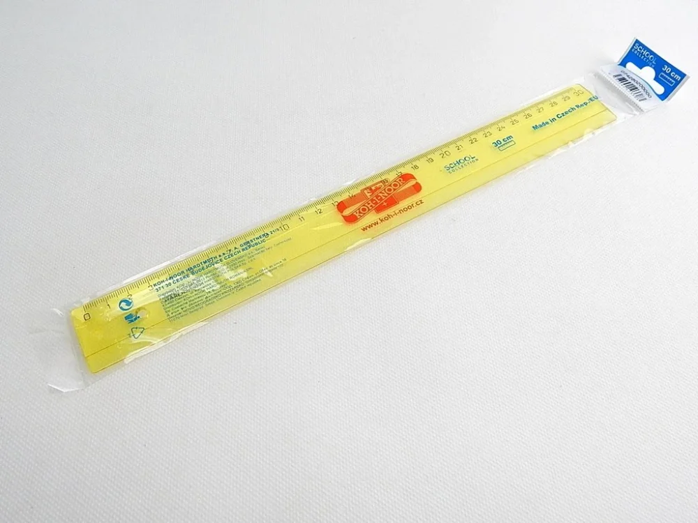 Pravítko 30 cm žluté Nová Kolekce