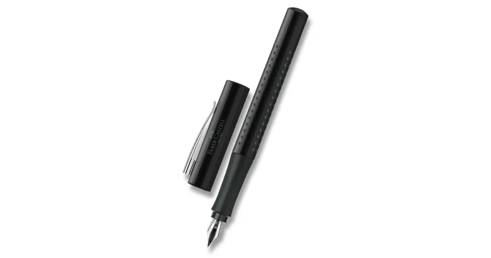 Aktuální Plnicí pero Faber-Castell Grip 2010 Harmony, hrot M - černé