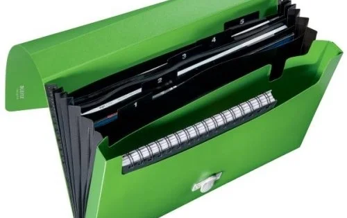 Akce Aktovka naspisy spřihrádkami Leitz Recycle A4, PP, zelená